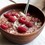 Proteínová kaša s čokoládou a malinami – rýchly fit recept