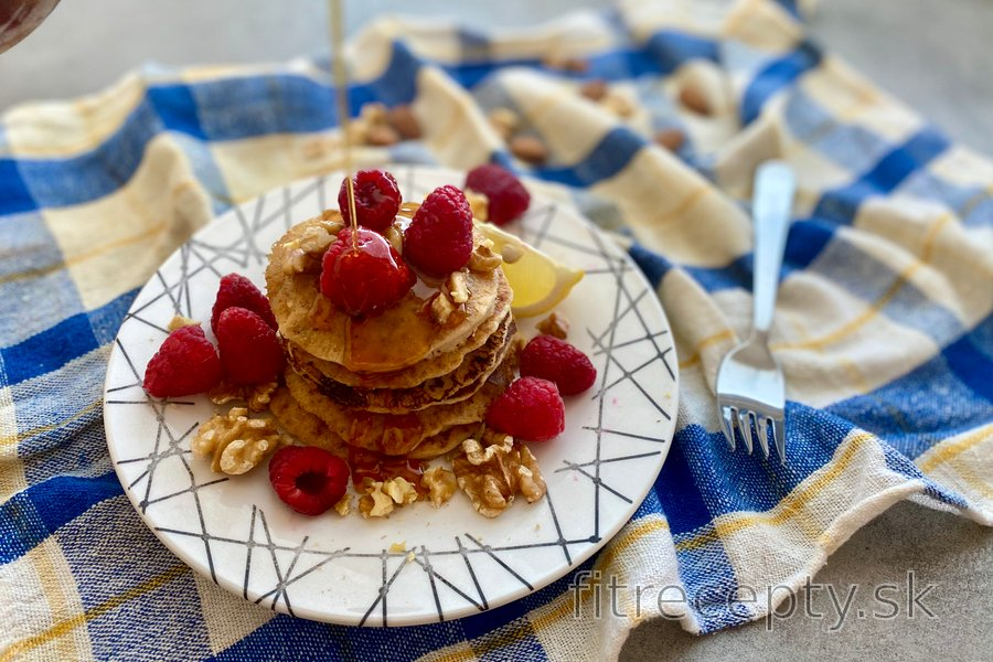 Pošvanc Fitness recept: Vegánske kokosové lievance s chia semienkami