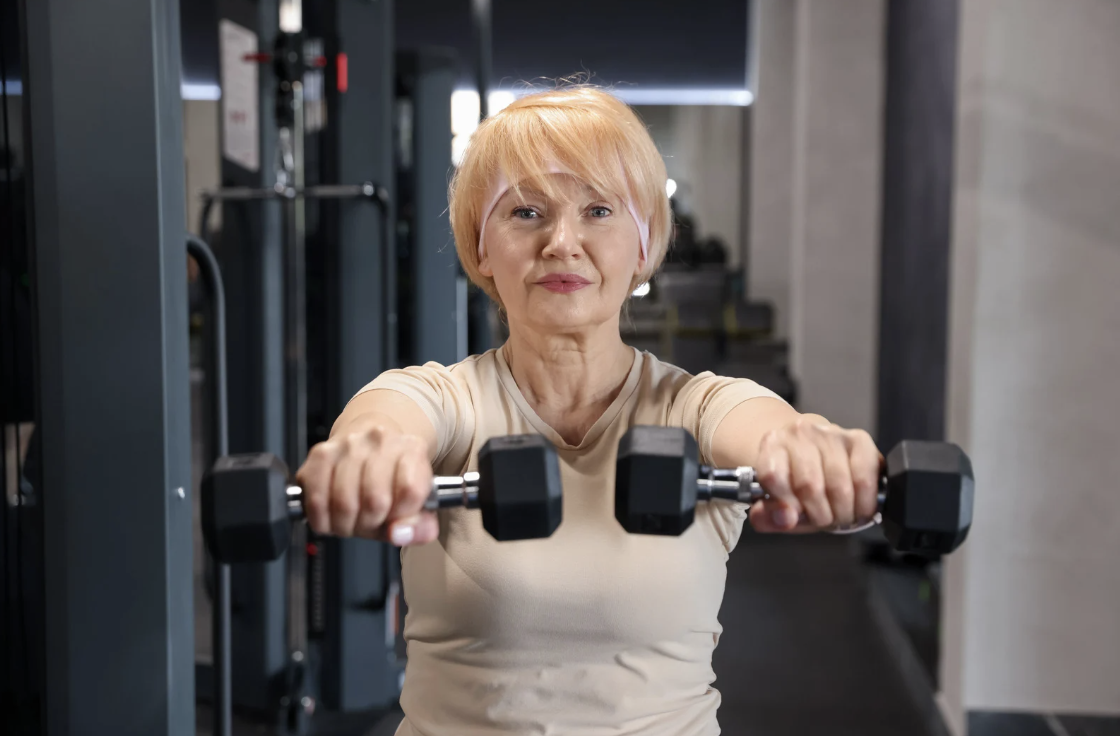 Silový tréning pre seniorov: Ako začať a ako má vyzerať?